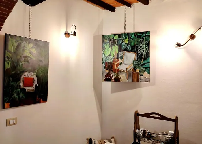 Claudia's La * Pescia
